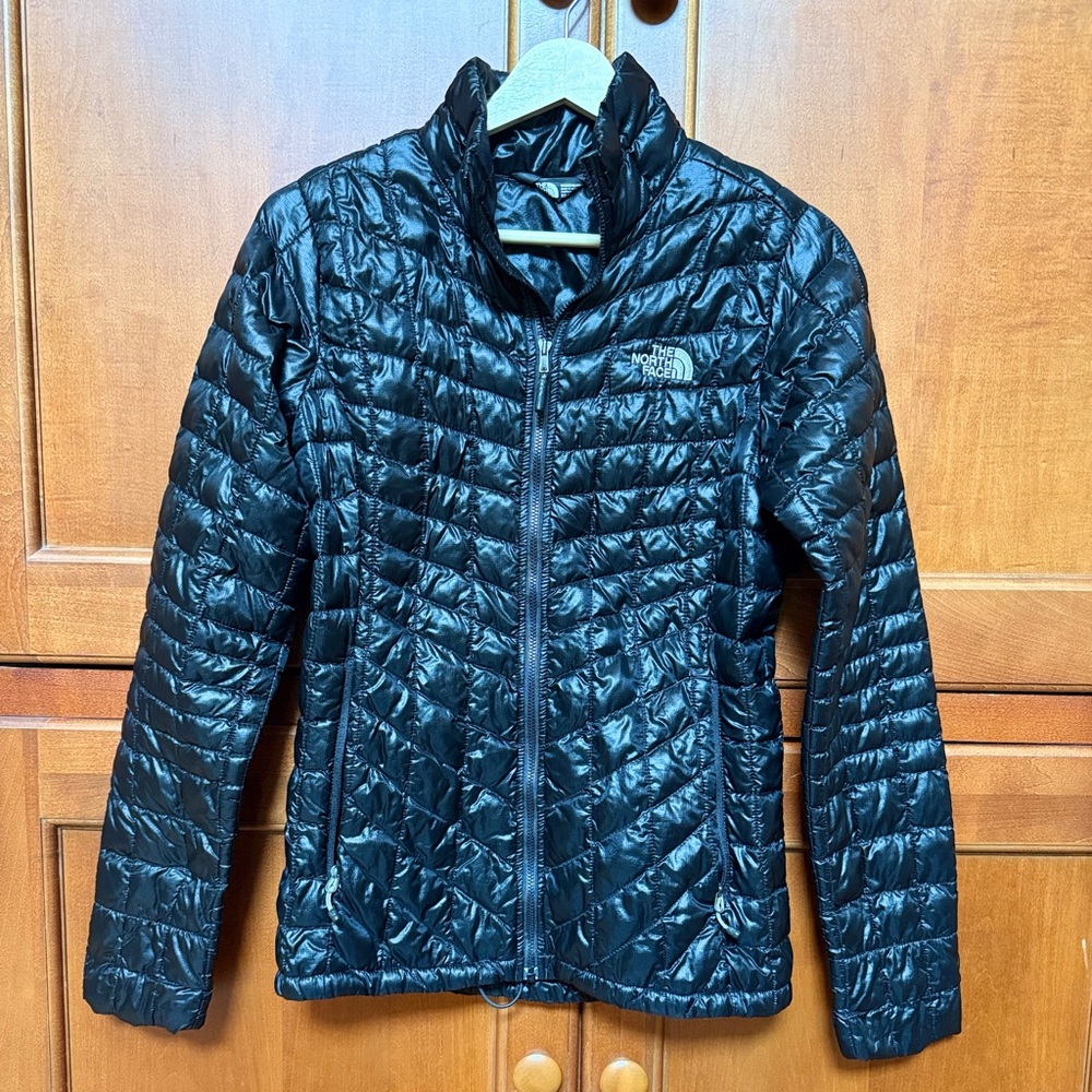 The North Face | Women's Thermoball Full Zip Jacket Black